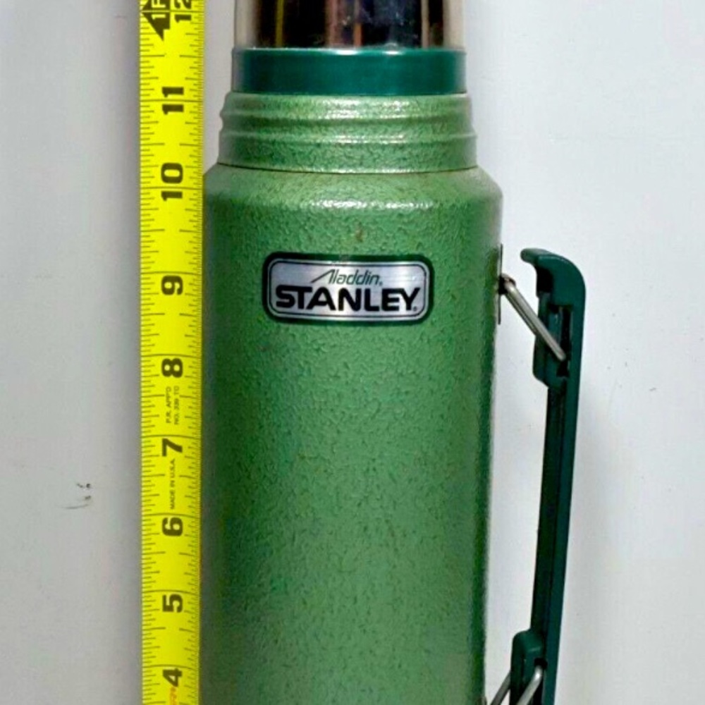 Retro 1970’s Green Aladdin Stanley Thermos 1 Qt